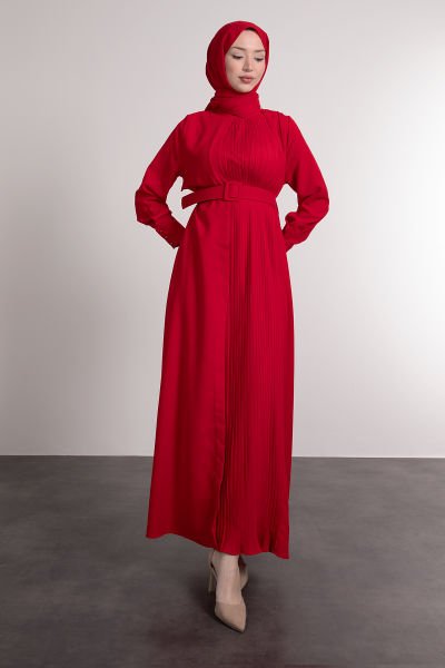 Önü Şeritli Mini Piliseli Tesettür Elbise Kırmızı