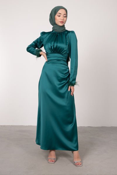 فستان سهرة للحجاب بطبقات وخصر غير متماثل باللون الأخضر البطي
