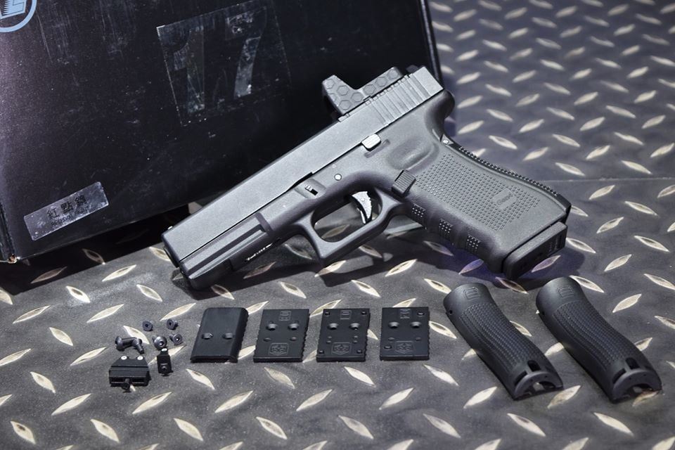 WE Airsoft G17B-GEN4 MOS Yarı Metal RED-DOT ve Yedek Kabza Sırtlı GBB Airsoft Tabanca