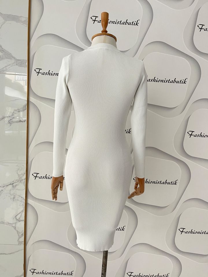 Taş düğmeli triko elbise -Beyaz