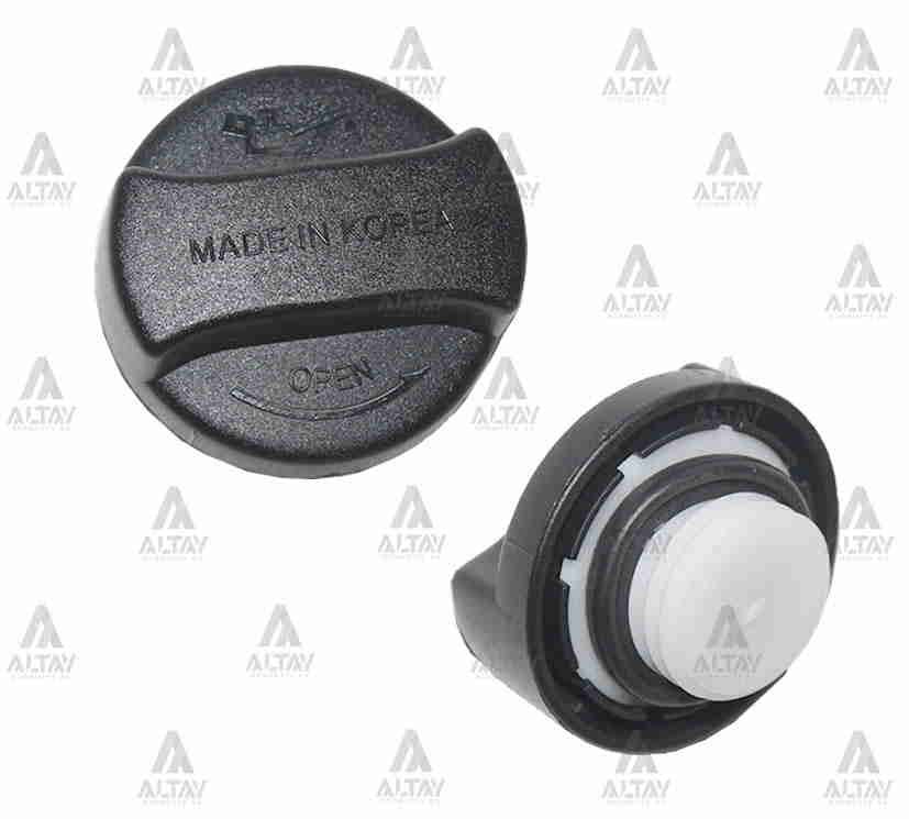 KAPAK MOTOR YAĞ DOLUM STAREX 140HP / ACCENT / GETZ / I-20 / I-30 / RIO / CERATO ERA DİZEL