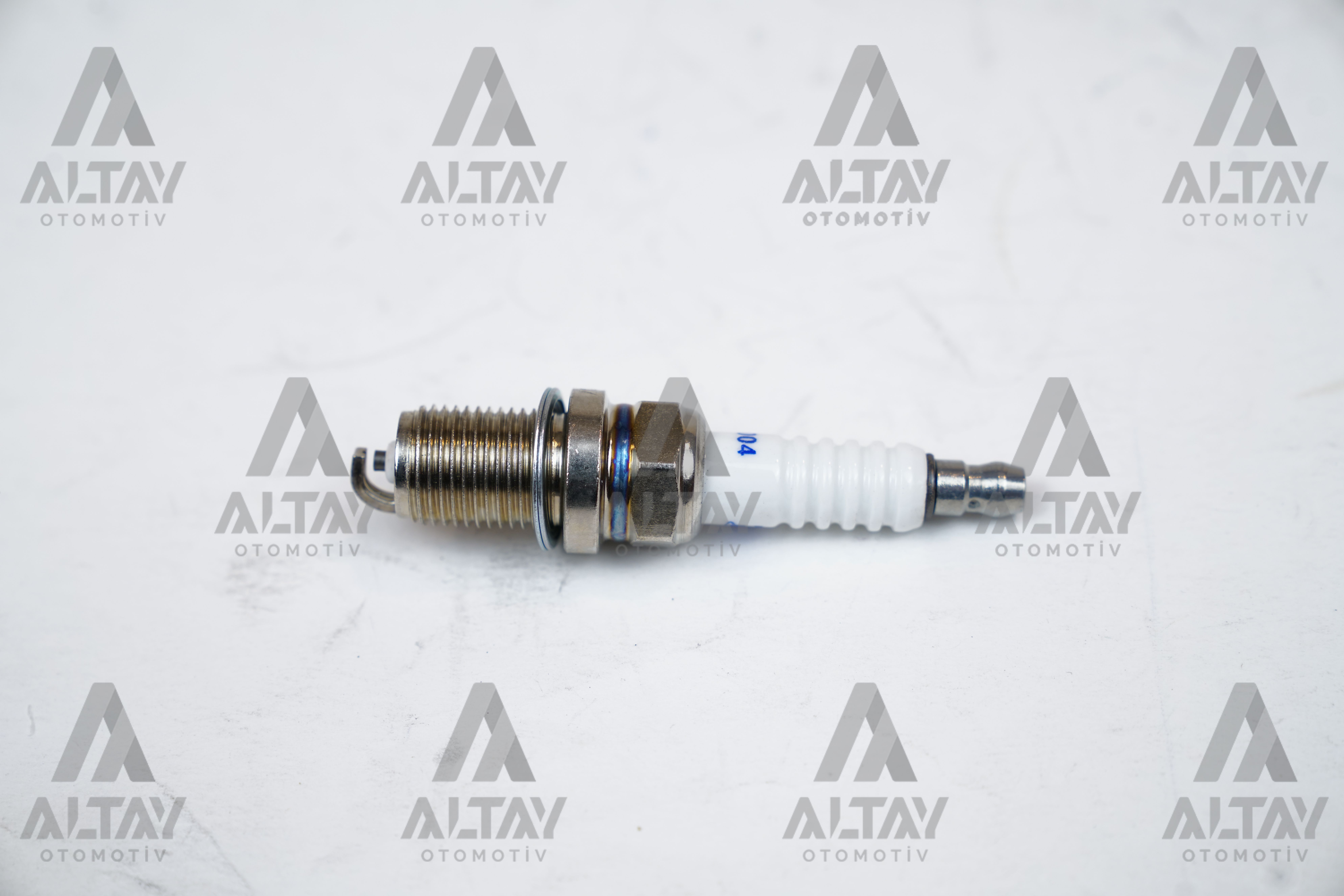ATEŞLEME BUJİSİ CIVIC  92-95 / JAZZ 02-08 1.4 / KALOS /AVEO 1.4 / LACETTI 1.4 1.6 /  LANOS 1.6