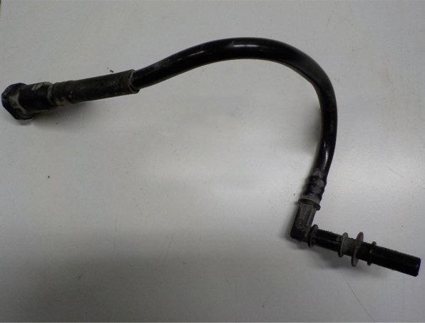 (x) YAKIT BORUSU 2008-208-301-308-C3-C ELYSEE-DS3 (EB MOTOR)