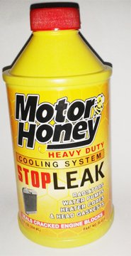RADYATÖR ÇATLAK İLACIİ 300ml. (SIVI + ANTİFRİZ UYUMLU) (STOPLEAK U.S.A.)