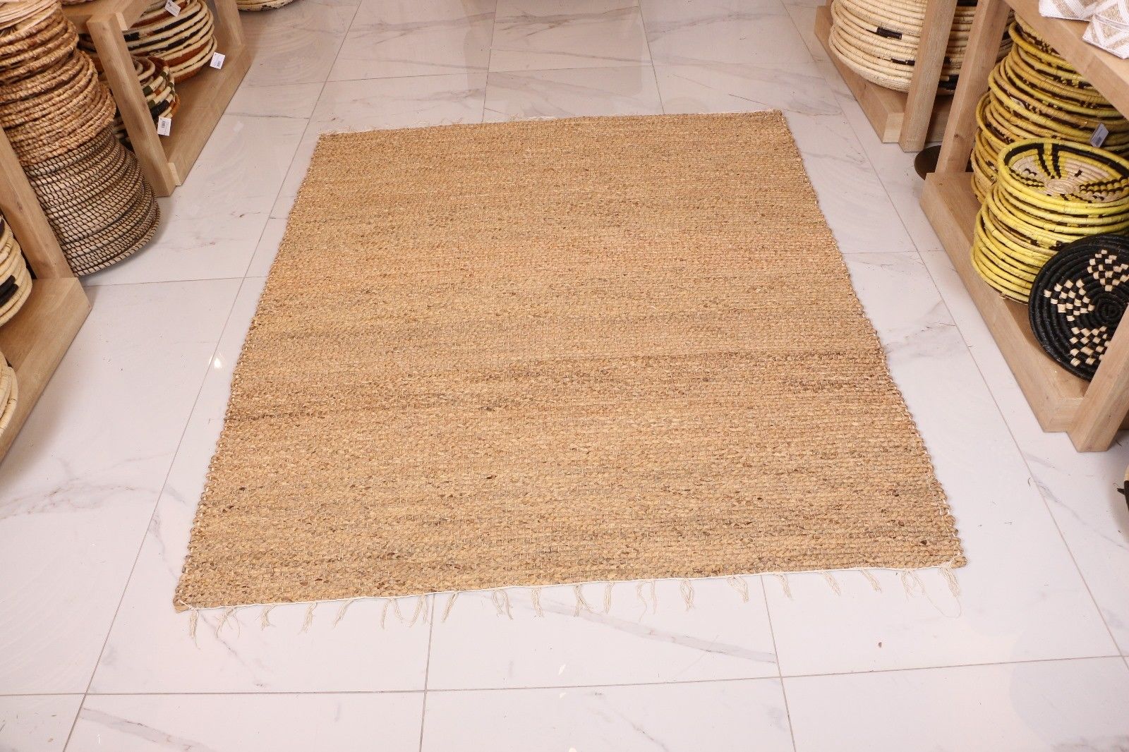 SU SÜMBÜLÜ 180X120 CM DEKORATİF HALI & DUVAR DEKORU