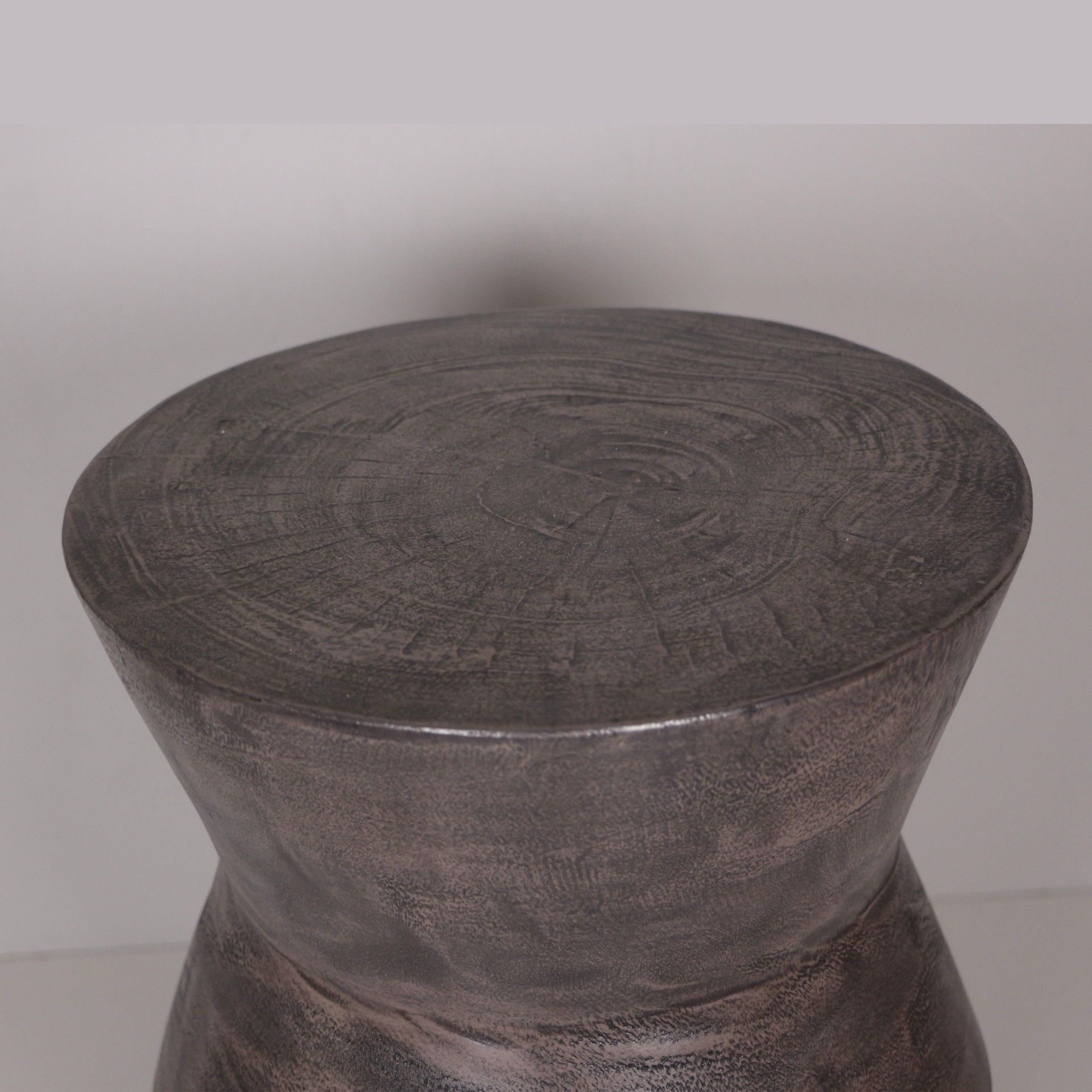 BRUNO VİNTAGE TOPRAK RENGİ MUNGUR SEHPA 30X45 cm
