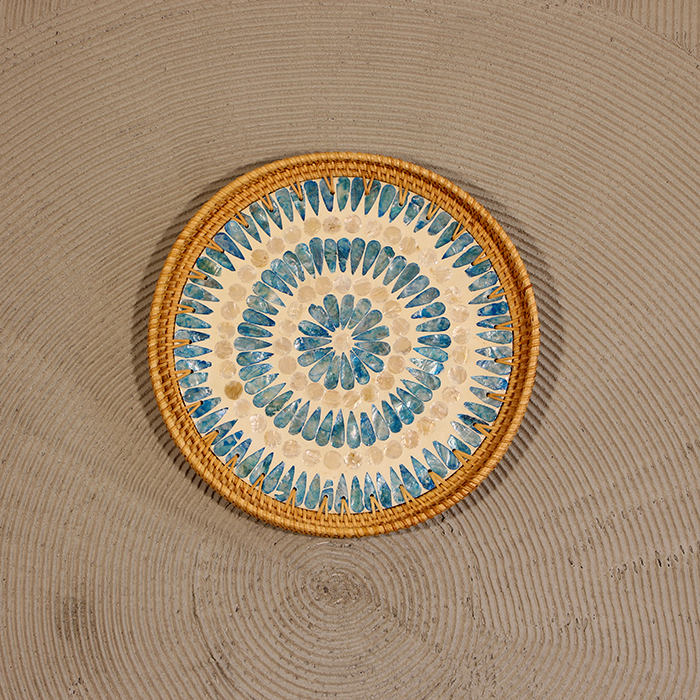 ANİTA RATTAN ÇERÇEVELİ 30 CM. EL YAPIMI SEDEFLİ MOZAİK TEPSİ & DUVAR DEKORU