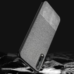 Microcase Huawei P Smart S - Y8P Fabrik Serisi Kumaş ve Deri Desen Kılıf - Gri