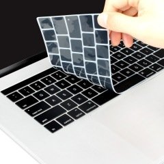 Microcase Macbook Air A1932 EU Türkçe Klavye Koruma Silikonu - Siyah
