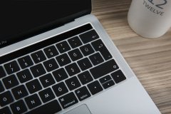 Macbook 13''-15'' Touch Barlı Türkçe Klavye Koruma Silikonu