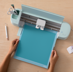 Cricut Soğuk Aktif Renk Değiştiren Vinil Mor 30X60cm 2009590