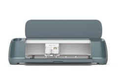 Cricut Maker 4 Kesme Makinesi ve Kupa Presi ile Kupalarını Kendin Tasarla Paketi (Makine + Kupa Presi + Transfer Kağıdı + Isıya Dayanıklı Bant + Alet Seti + Kazıyıcı)