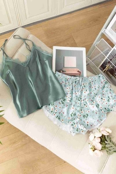 Merry See Dantel İşlemeli Çiçek Desenli Şort Pijama Takımı Yeşil