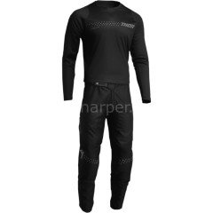 YOUTH SECTOR MINIMAL BLACK