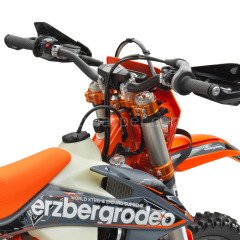 EXC 300 ERZBERGRODEO