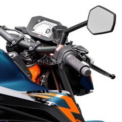 890 DUKE R