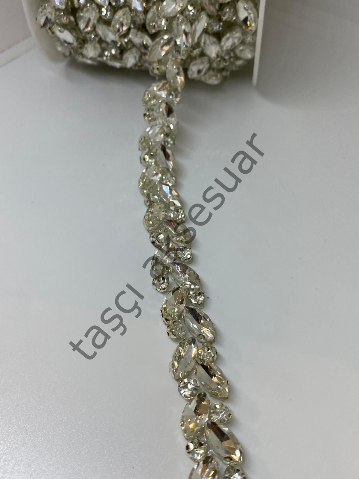 Kristal Taşlı Şerit 1mt.