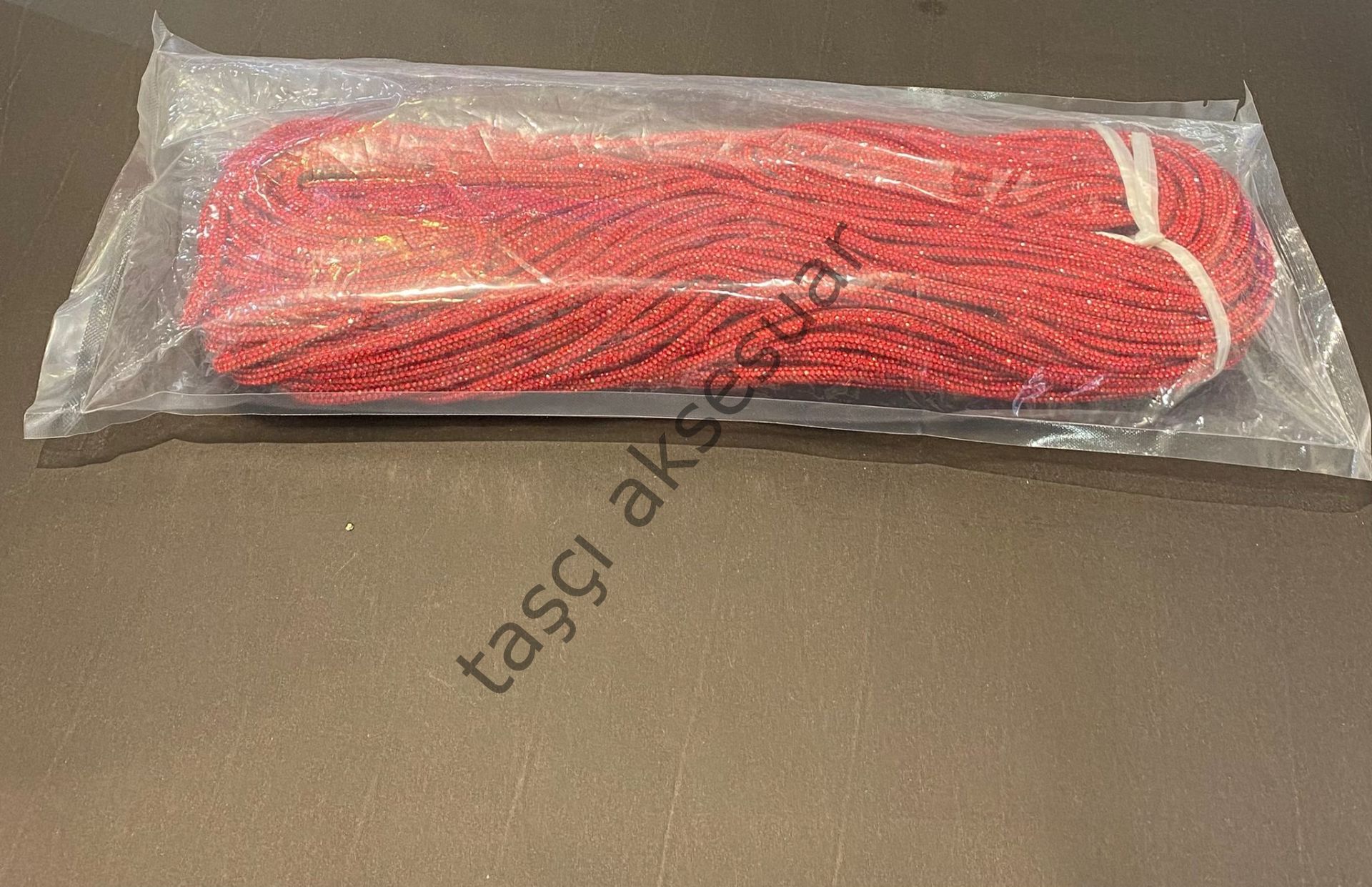 Kristal Taşlı Hortum 50mt.Kırmızı