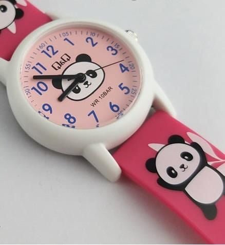 Q&Q V23A-006VY Panda Desenli Çocuk Kol Saati