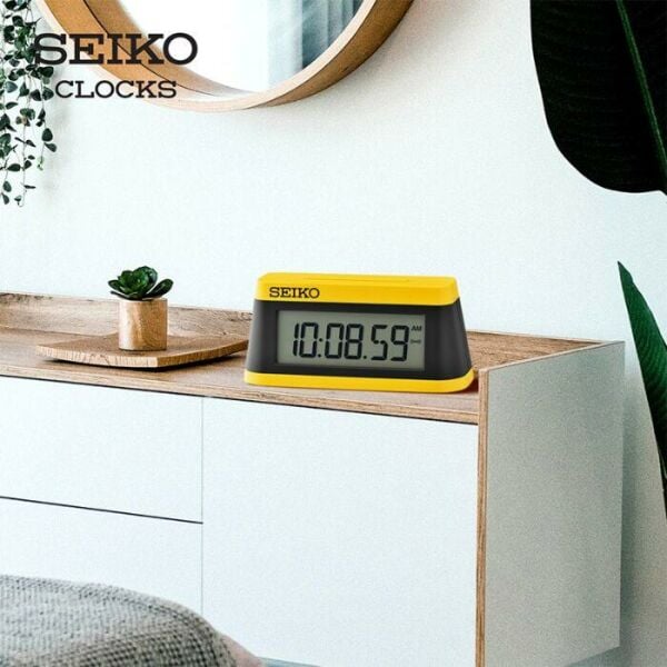 Seiko Clocks Sports Timer QHL091Y Kronometre ve Geri sayım sayacı fonksiyonlu Masa Saati