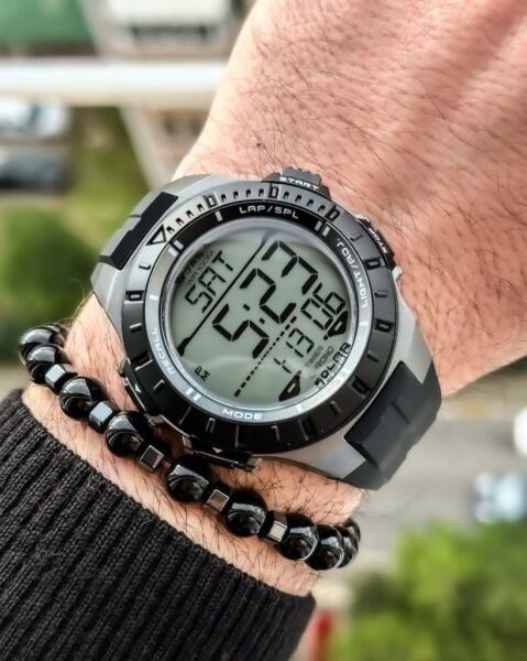 Jaga JL M0993 OACA 640051 Dijital Erkek Genç Kol Saati