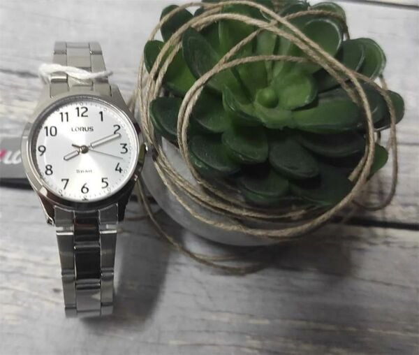 Lorus  RRX11JX9 Quartz Kadın Kol Saati