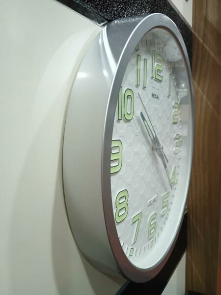 Regal F24/8303SWZF 3D Rakamlı Fosforlu Ofis Oda Sessiz Duvar Saati