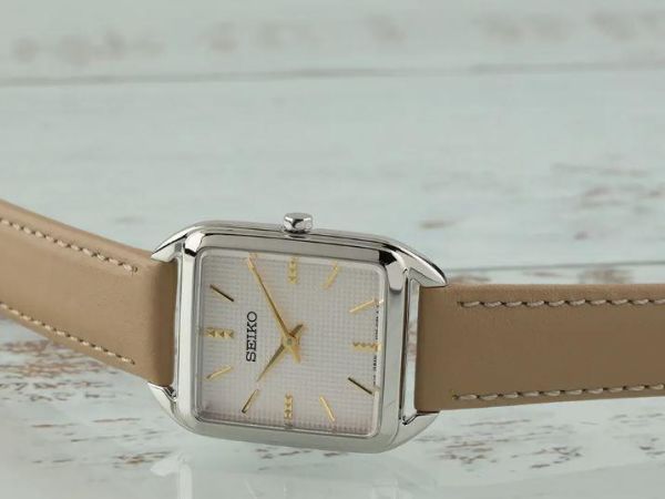 Seiko SWR089P Kadın Kol Saati