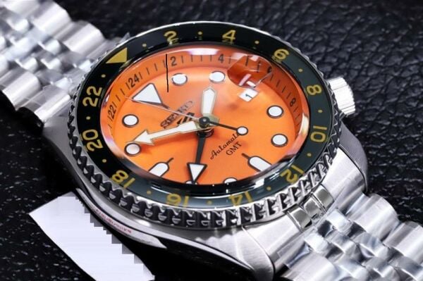 Seiko 5 SSK005K Otomatik Erkek Kol Saati