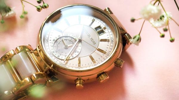 Michael Kors MK6360 Kadın Kol Saati