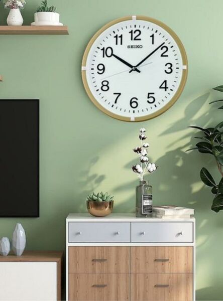 Seiko QXA652G Klasik Tasarım Beyaz Kadranlı Plastik Kasa Duvar Saati