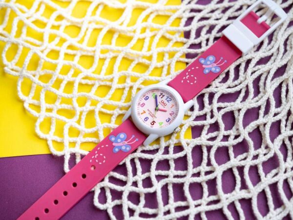 Q&Q VR99J002Y Kelebek Desenli Çocuk Kol Saati