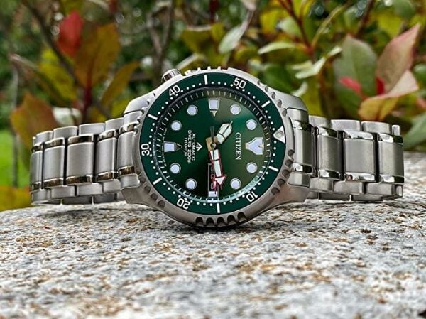 Citizen NY0100-50XE Erkek Kol Saati