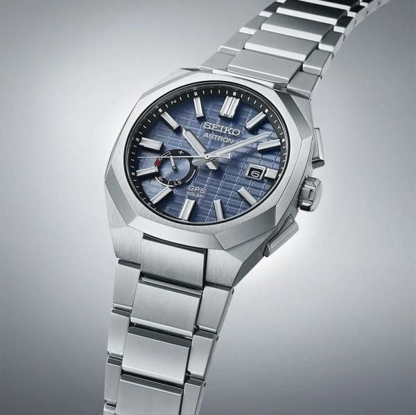 Seiko Astron SSJ013J GPS Solar Erkek Kol Saati