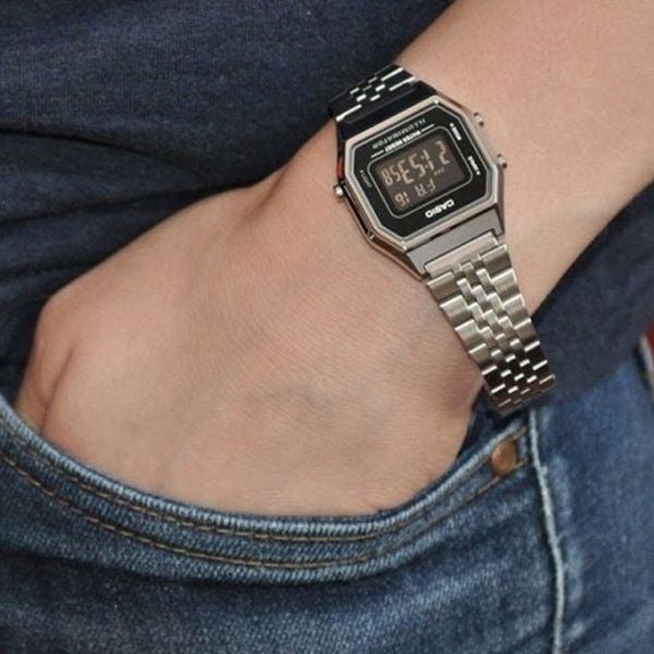 Casio LA680WA-1BDF Kadın Kol Saati