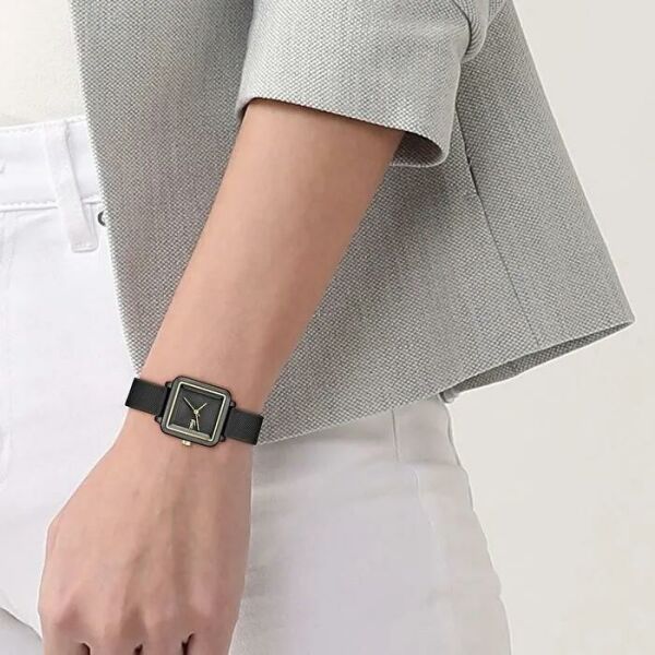 Lacoste LAC2001408 Kadın Kol Saati