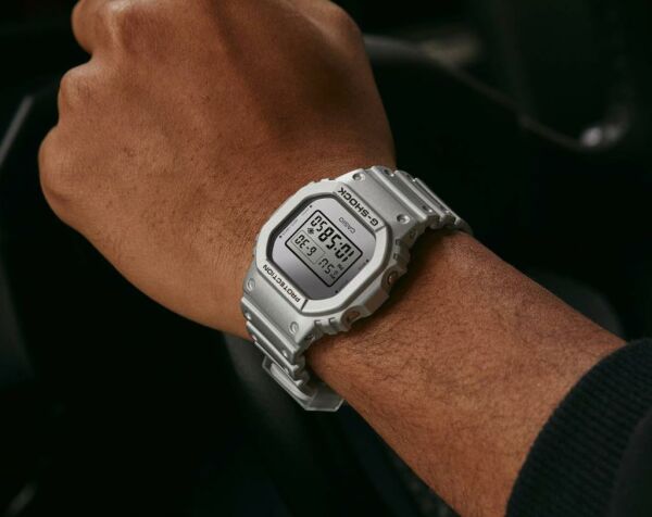 Casio G-Shock DW-5600FF-8DR Kol Saati