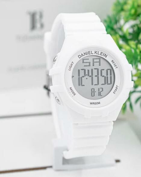 Daniel Klein DK-1716-3 7 Işıklı Kronometreli Alarmlı Digital Çocuk Kol Saati