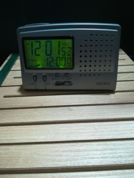 Seiko QHL012S Alarmlı Dijital Masa Saati