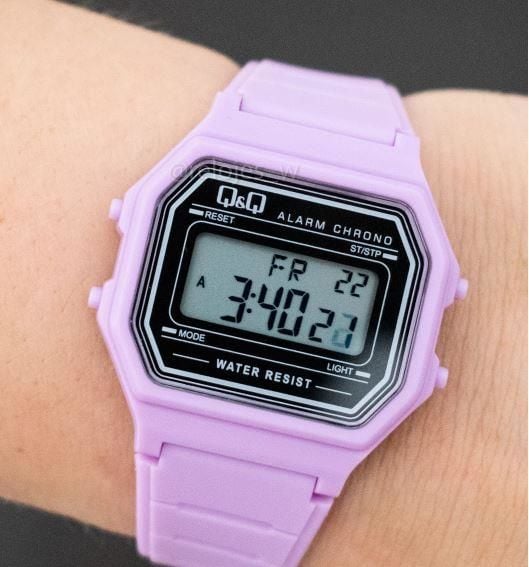 Q&Q M173J015Y Kronometreli Alarmlı Işıklı Kadın Kol Saati