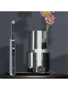 Oral-B iO 9 Şarjlı Diş Fırçası Siyah