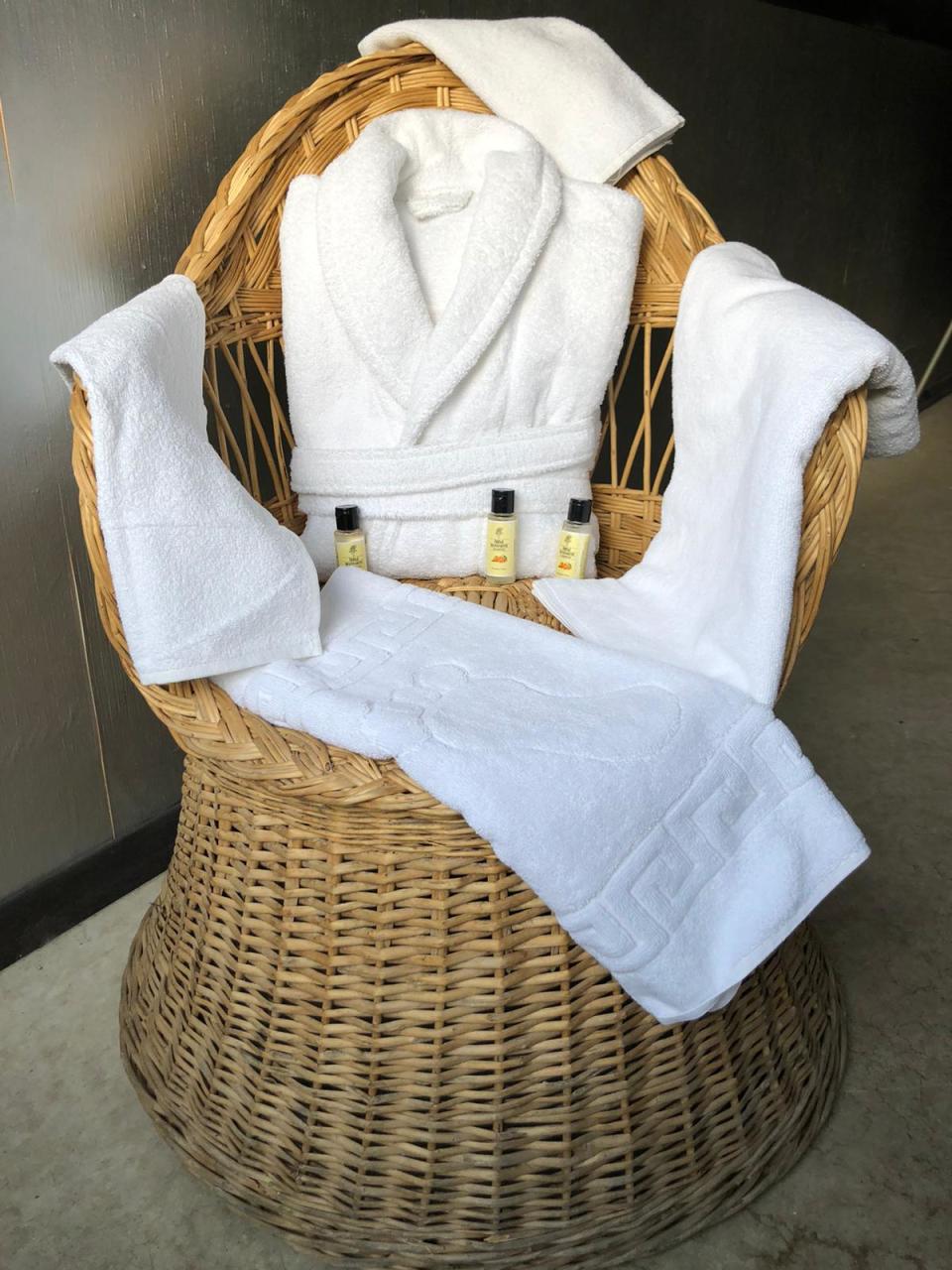 Otel Bornozu