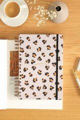 Matt Notebook 2025 Yılı Günlük Spiralli Ajanda 16x24 cm - 12 Aylık Leopar