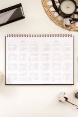 Matt Notebook 2025 Masaüstü Planlayıcı Takvim 25x35 cm - Siyah