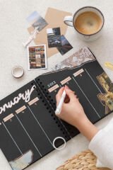 Matt Notebook 18x21 Kare Siyah Yapraklı Anı Defteri + Uni-Ball UM-153 Signo Broad Beyaz 1.0 mm Kalem