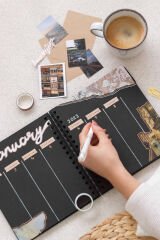 Matt Notebook 18x21 Kare Siyah Yapraklı Anı Defteri + Uni-Ball UM-153 Signo Broad Beyaz 1.0 mm Kalem