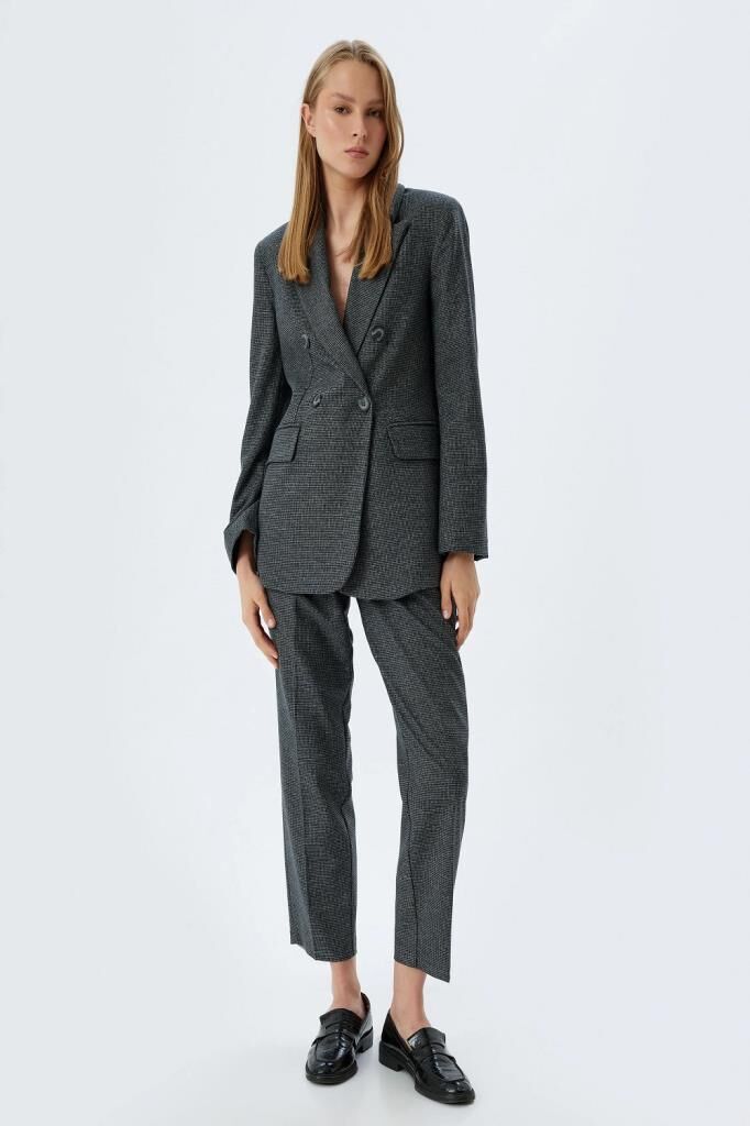 Koton Oversize Blazer Ceket Kruvaze Ters Yaka Kapaklı Cepli Düğmeli