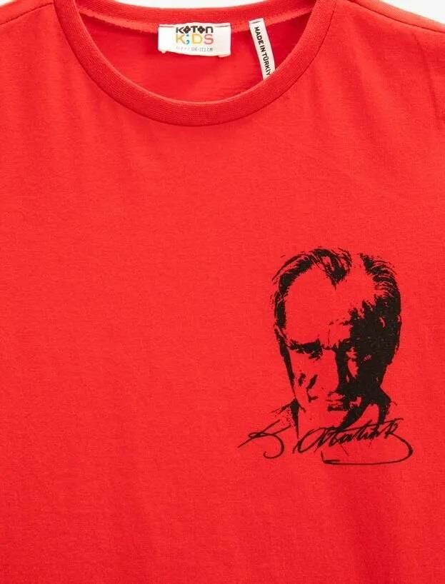 Koton Kız Çocuk Atatürk Baskılı Tişört Kısa Kollu Bisiklet Yaka Pamuklu