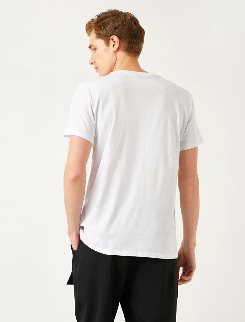 Koton Erkek Slim Fit Baskılı Tişört