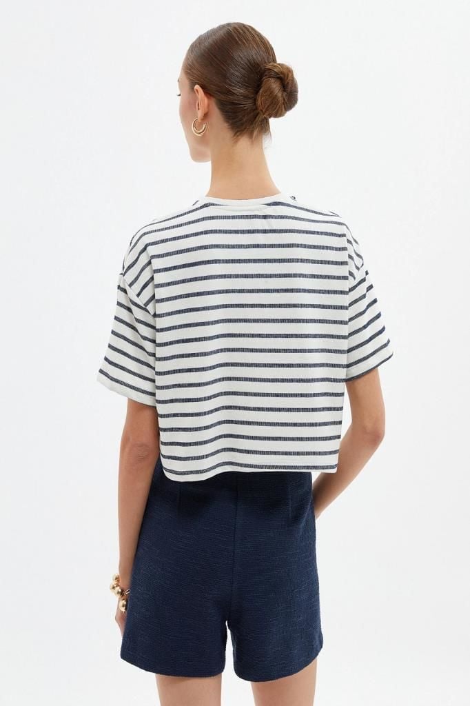 Koton Oversize Crop Tişört Bisiklet Yaka Kısa Kollu Lacivert Çizgili